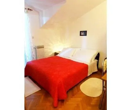 Gorana Apartment *